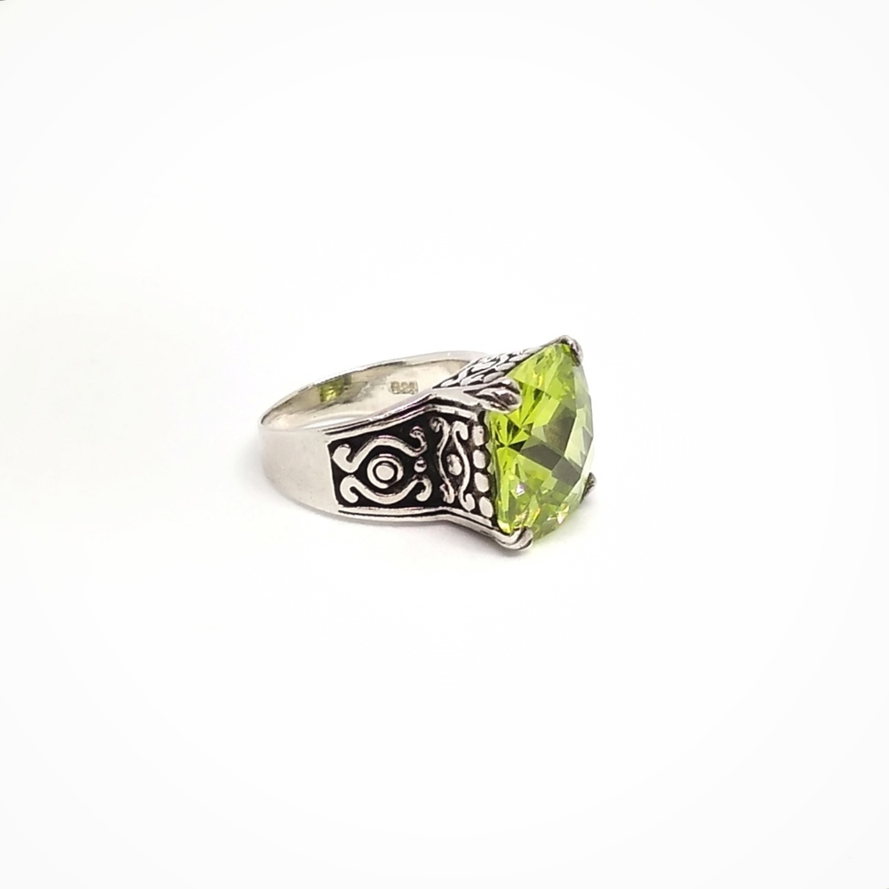 Egyptian revival big Cushion cut Peridot s7.5 cocktail ring
